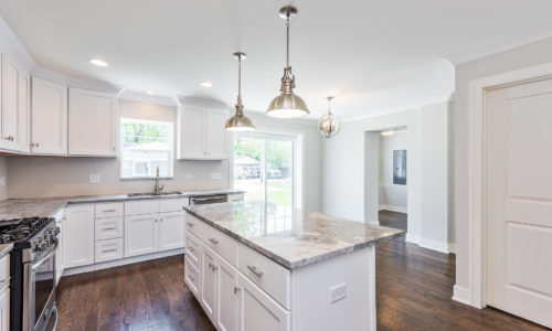 03_9319STrumbullAve_5_Kitchen_HiRes